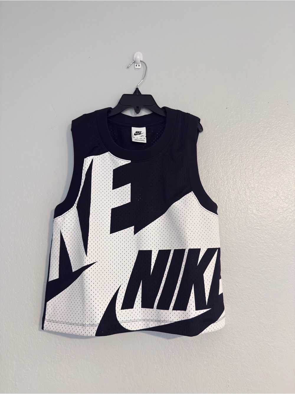 Nike Air Mesh Crop Tank Top | Women’s Small | NWT | Black & White Logo Graphic S - Picture 3 of 7